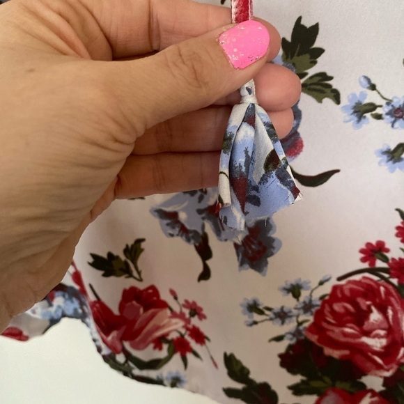LOFT XSp floral, pop over blouse with neck tie accent - Picture 4 of 6